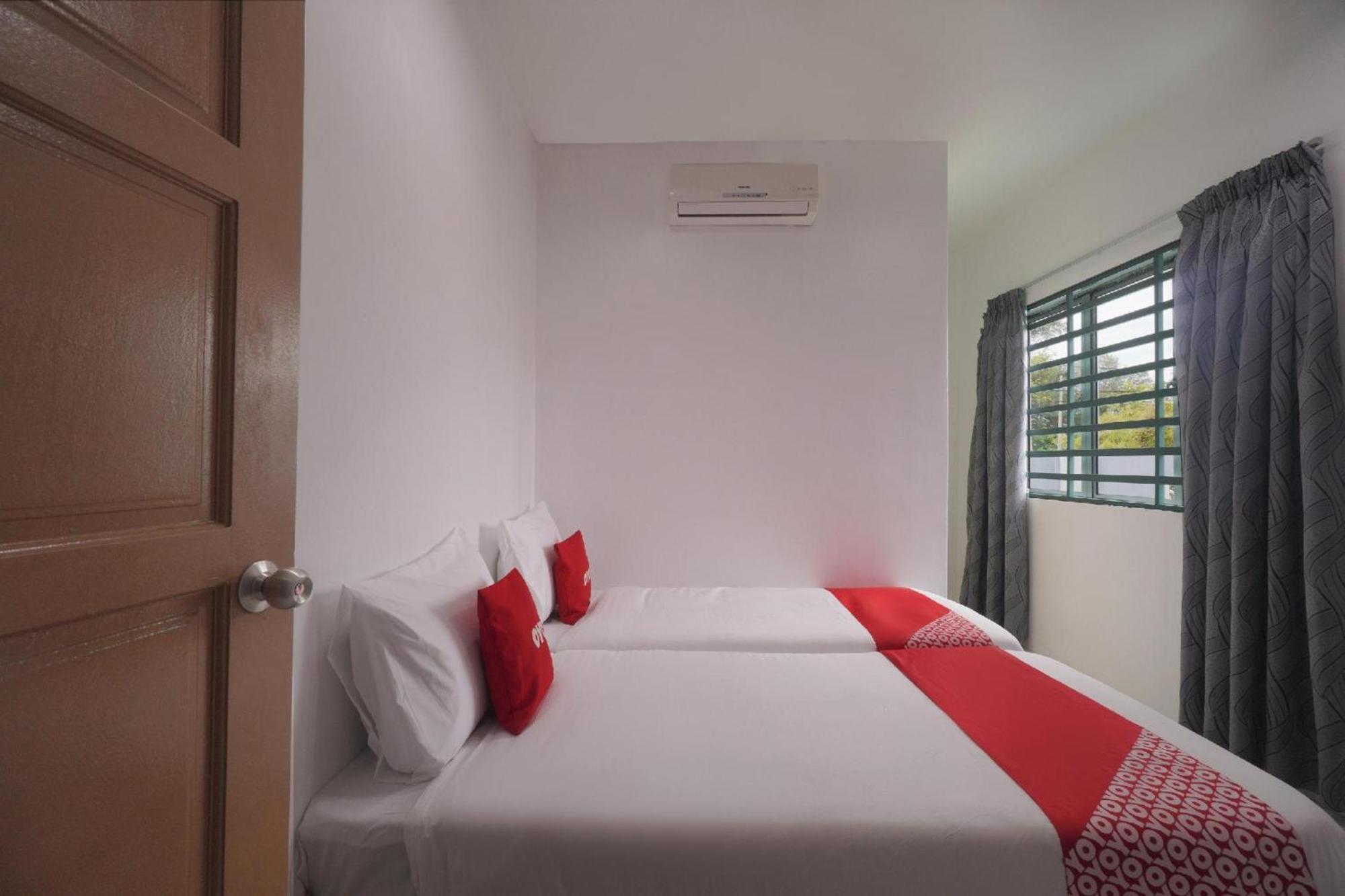 Oyo 91089 Motel Fasa 2B Seri Manjung Eksteriør billede