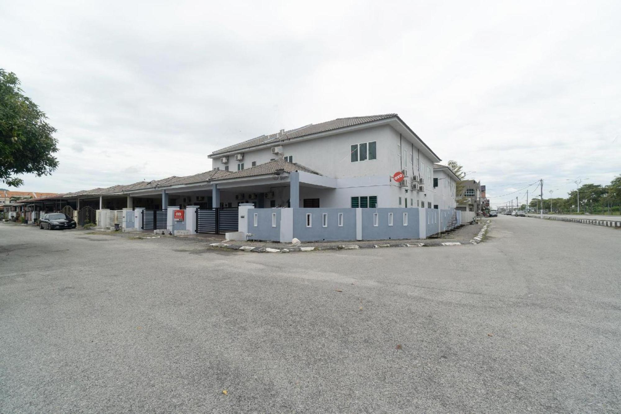 Oyo 91089 Motel Fasa 2B Seri Manjung Eksteriør billede