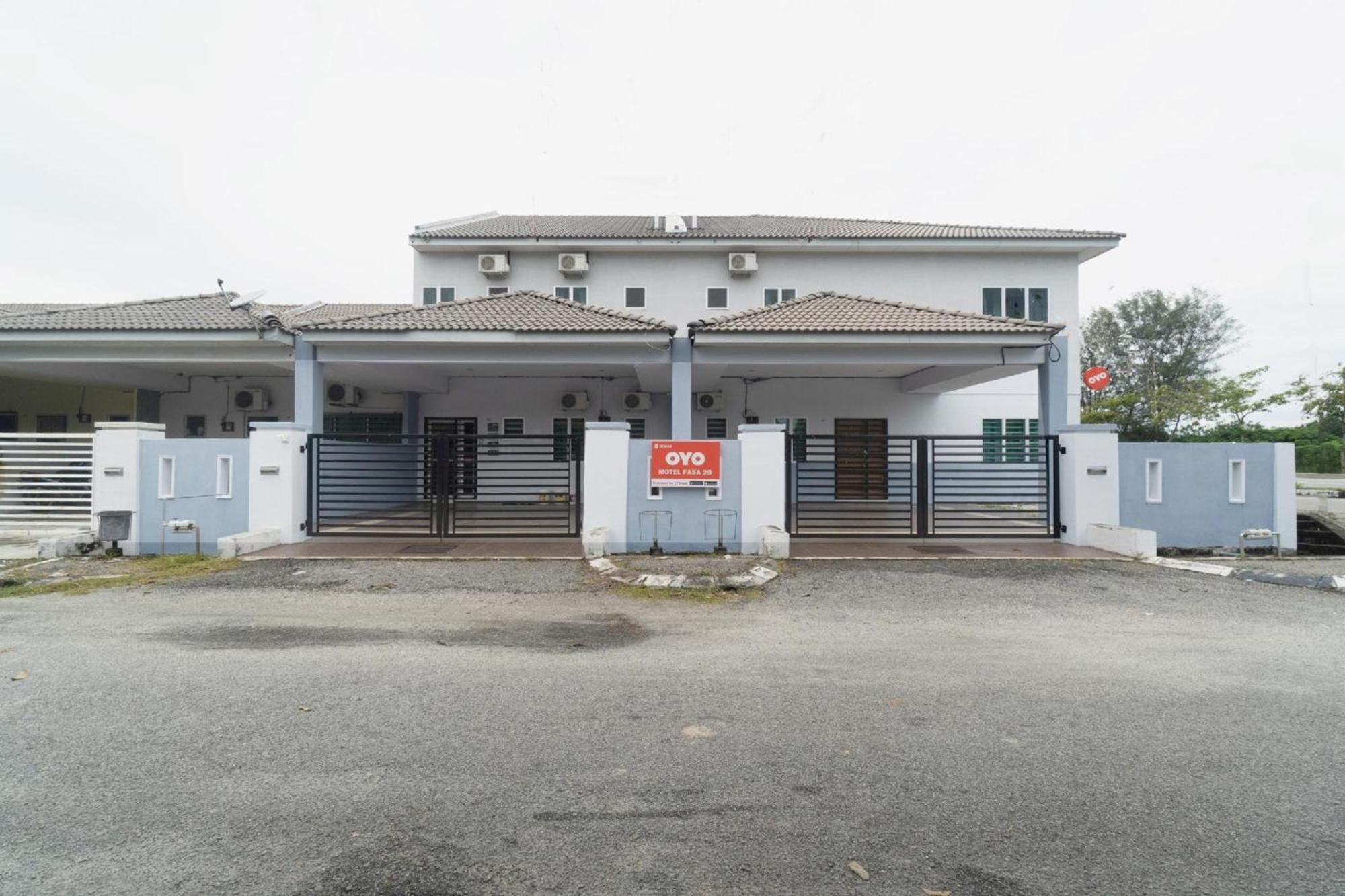 Oyo 91089 Motel Fasa 2B Seri Manjung Eksteriør billede